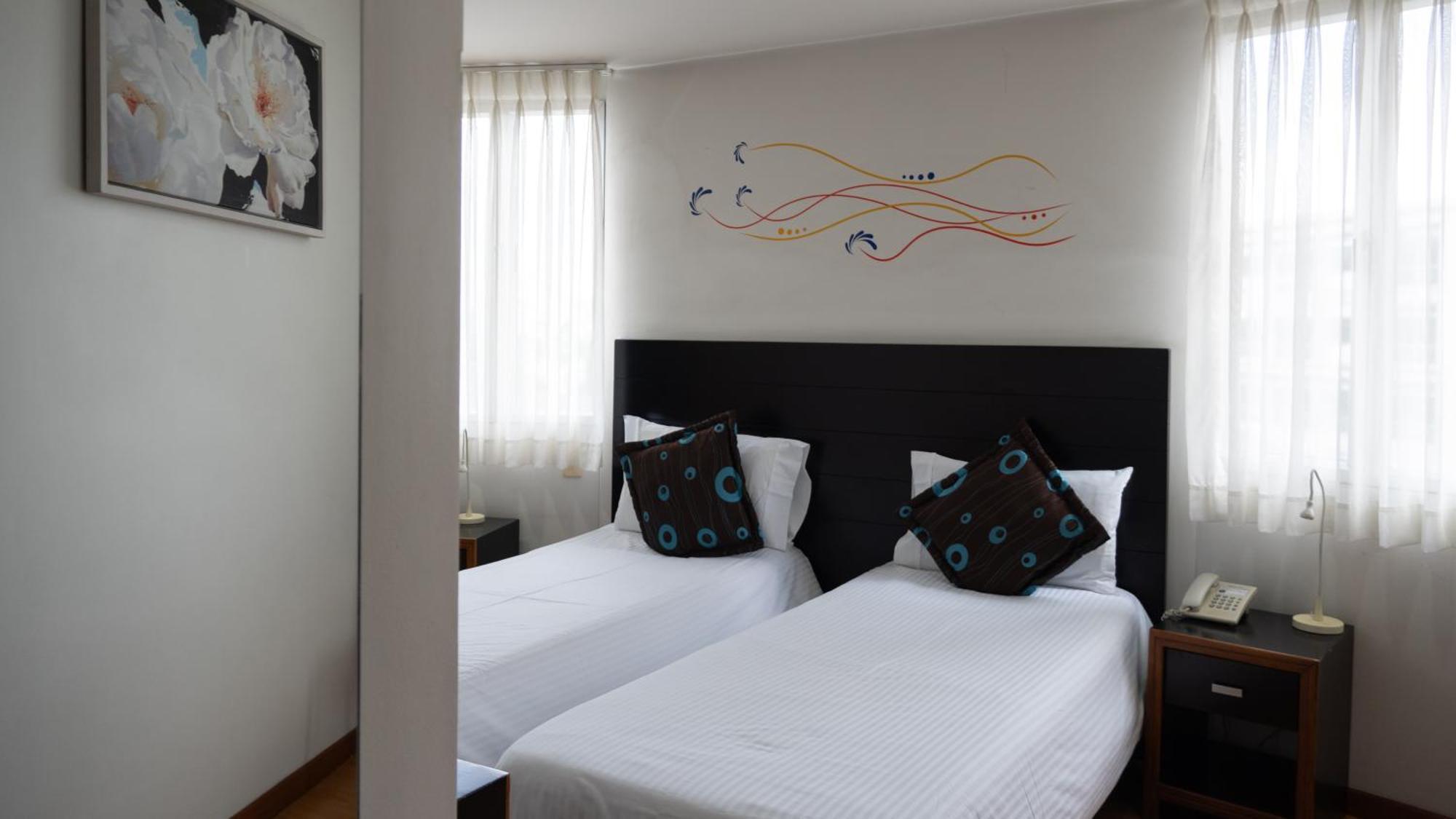 Benidorm Hotel มานิซาเลส ภายนอก รูปภาพ